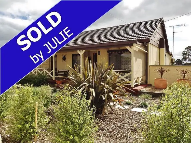 10 Bristol Street, Moe VIC 3825