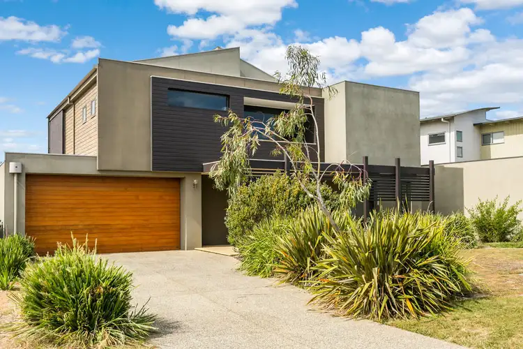 5 Gleneagles Close