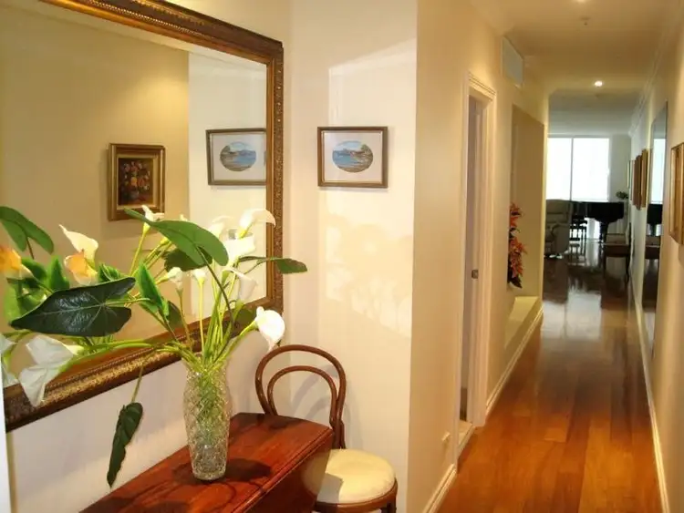 303/212 Marine Parade, Labrador QLD 4215