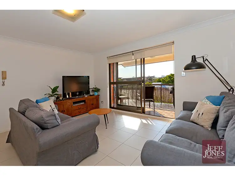 Fourth view of Homely unit listing, 4/62 Wellington Street, Coorparoo QLD 4151