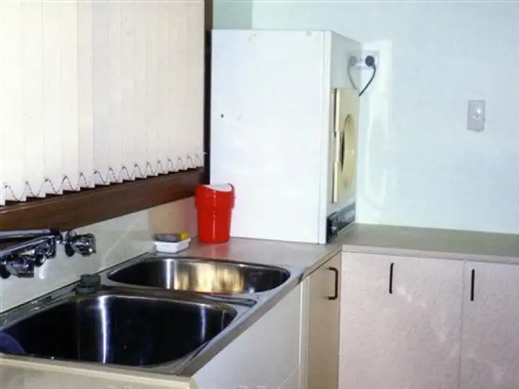 Fourth view of Homely house listing, 10 Gordon Street, Naracoorte SA 5271