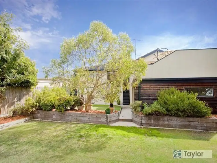 213 West Fyans Street - Riverend, Newtown VIC 3220