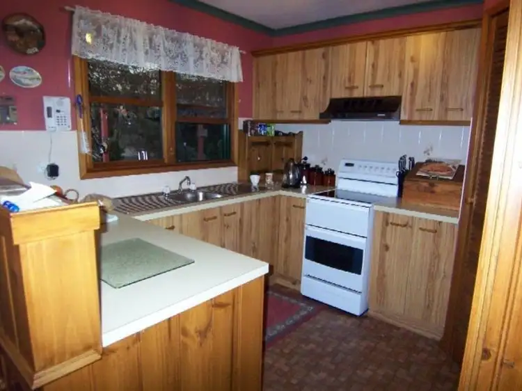 Fifth view of Homely house listing, 7 Williams Rd, Wandiligong VIC 3744