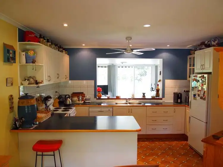 Sixth view of Homely house listing, 10 Claret Court, Bright VIC 3741