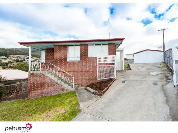 10 Taree Street, Chigwell TAS 7011