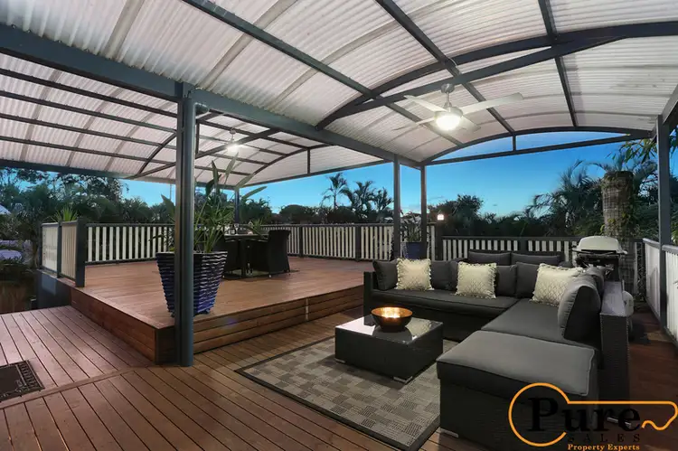 2 Gordon Parade, Manly QLD 4179