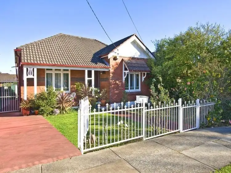 9 Ardgryffe Street, Croydon Park NSW 2133