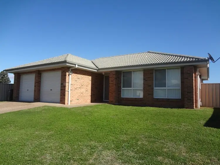 11 Robinia Way, Cessnock NSW 2325