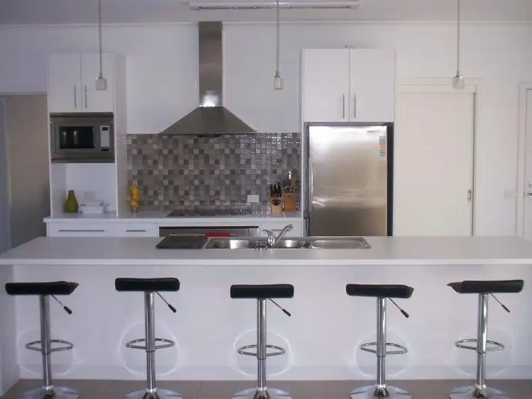 Sixth view of Homely house listing, 6 Tarrengower Court, Myrtleford VIC 3737