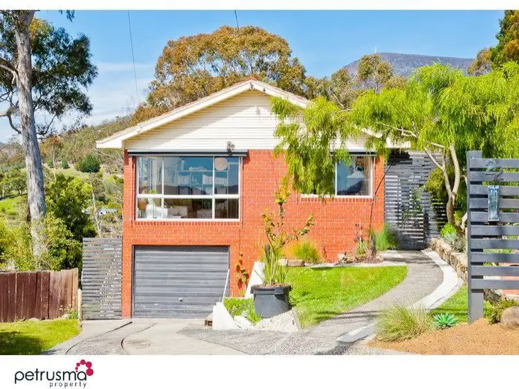 22 Wallace Ave, Lenah Valley TAS 7008