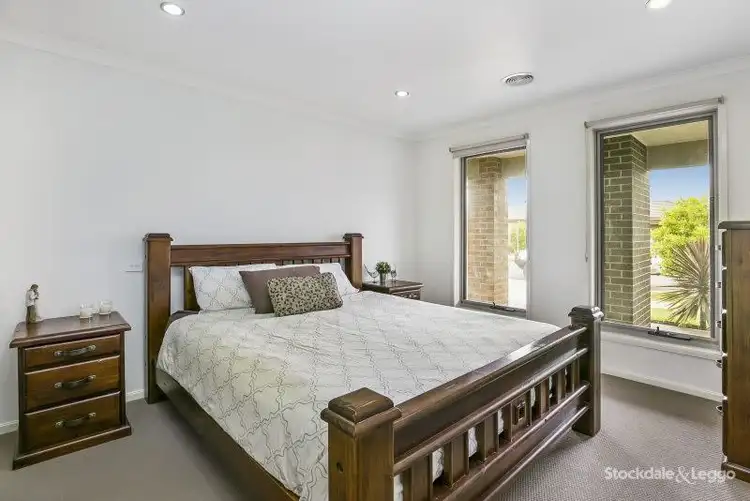 Fifth view of Homely house listing, 3 ROSYTH WAY, Cranbourne East VIC 3977