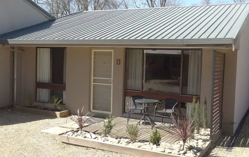 Main view of Homely unit listing, 3/12 Gavan Street, Bright VIC 3741