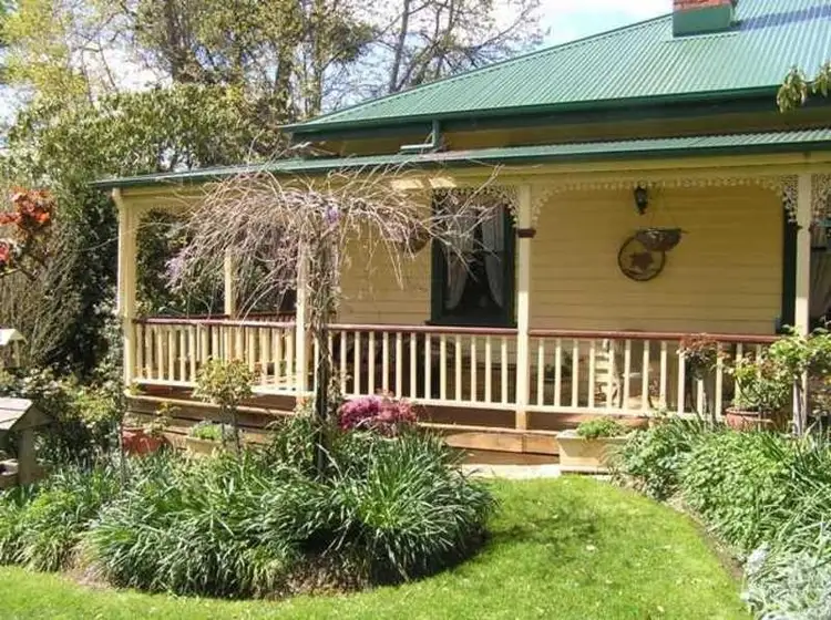 30 Coronation Avenue, Bright VIC 3741