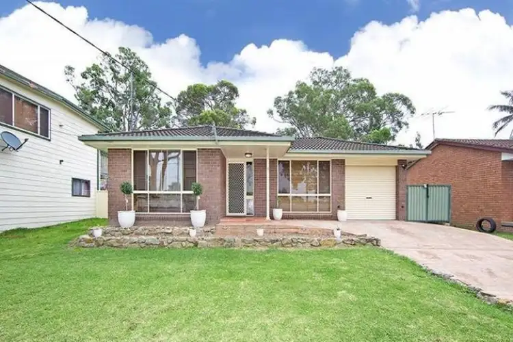 9 Bridge Avenue, Chain Valley Bay NSW 2259