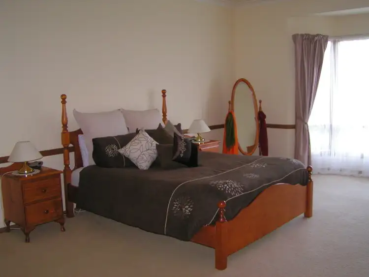 Sixth view of Homely house listing, 9 Alexandra Court, Bright VIC 3741