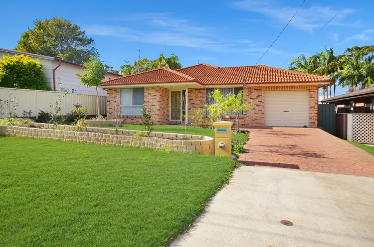 8 Quinalup Street, Gwandalan NSW 2259