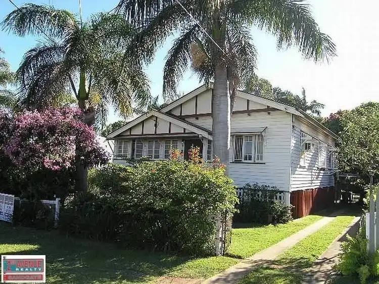 17 BEAUMETZ STREET, Sandgate QLD 4017