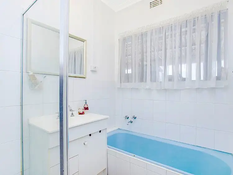 Fifth view of Homely house listing, 4 Acacia Avenue, Seaholme VIC 3018