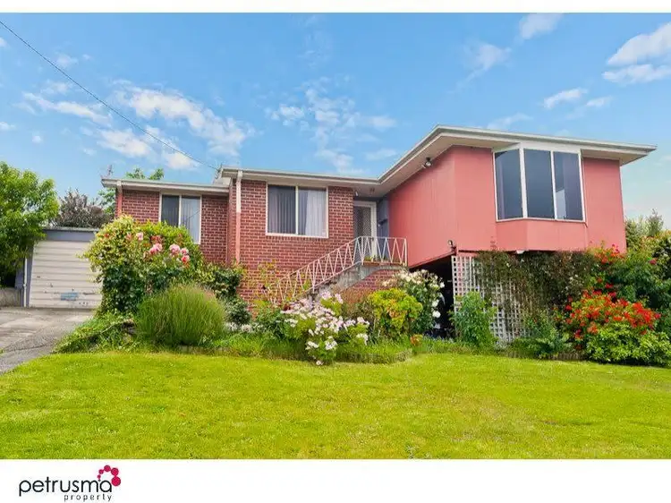 4 Kinarra Crescent, Chigwell TAS 7011