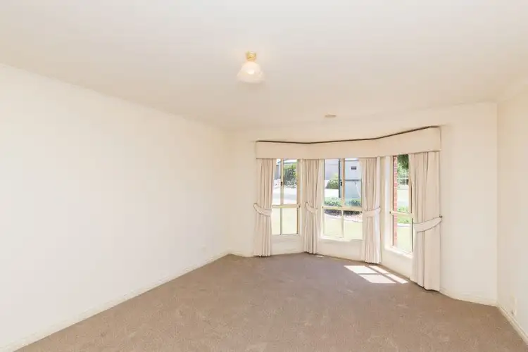 Sixth view of Homely house listing, 15 Lawson Close, Horsham VIC 3400