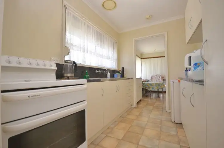 Third view of Homely house listing, 2 Calder Court, Horsham VIC 3400