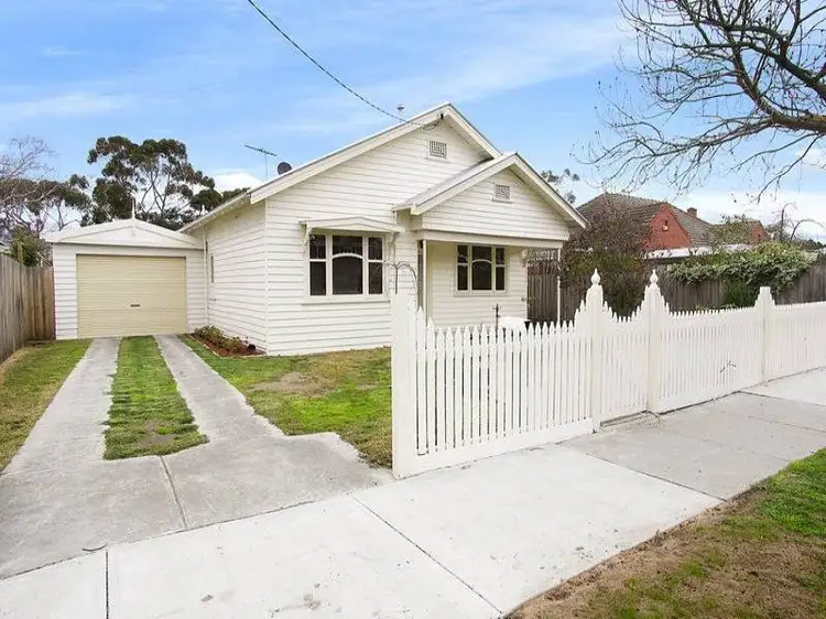 323 Autumn Street, Newtown VIC 3220