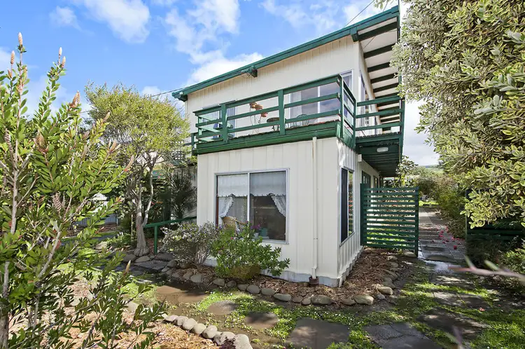 123 McLachlan Street, Apollo Bay VIC 3233