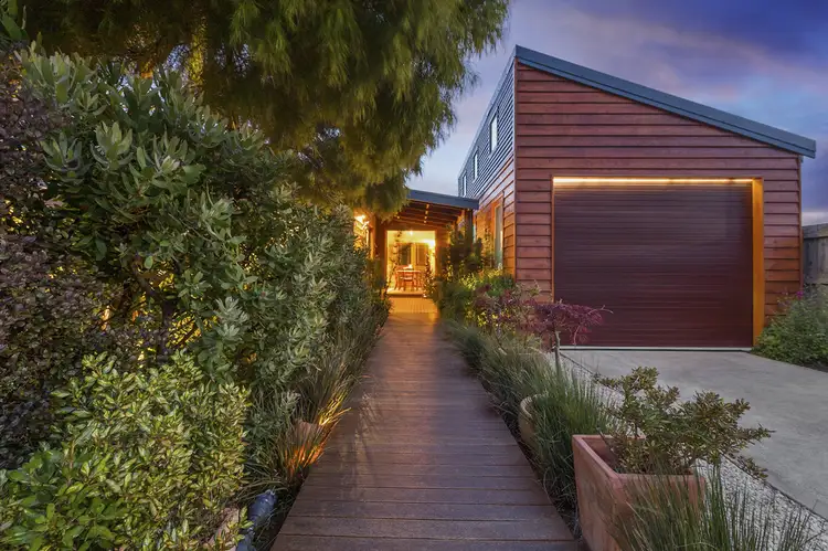 15 Joyce Street, Apollo Bay VIC 3233
