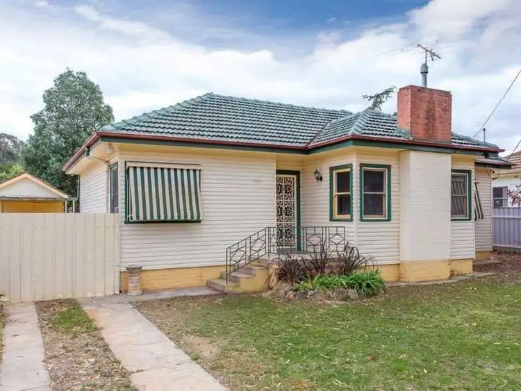 134 Grove Street, Kooringal NSW 2650
