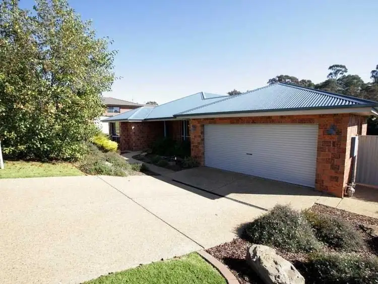 114 Kaloona Drive, Bourkelands NSW 2650