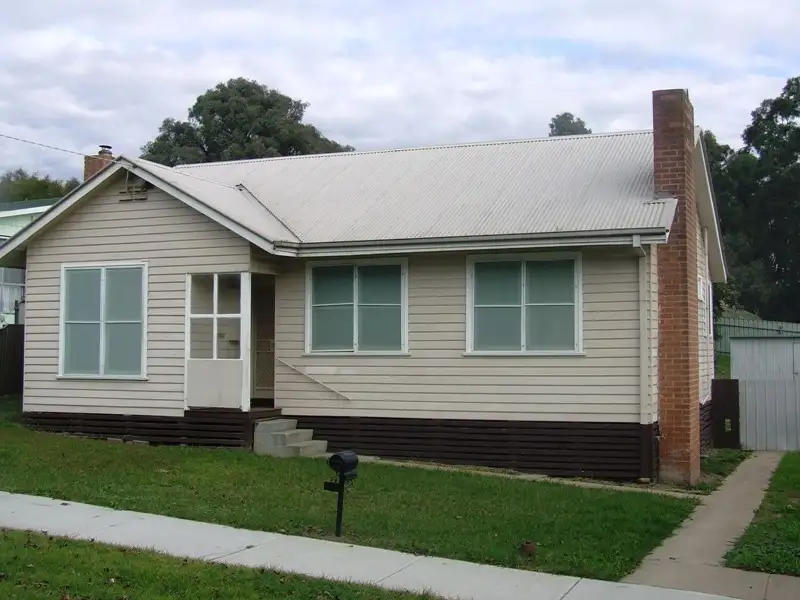 Main view of Homely house listing, 21 Swinburne Avenue, Myrtleford VIC 3737