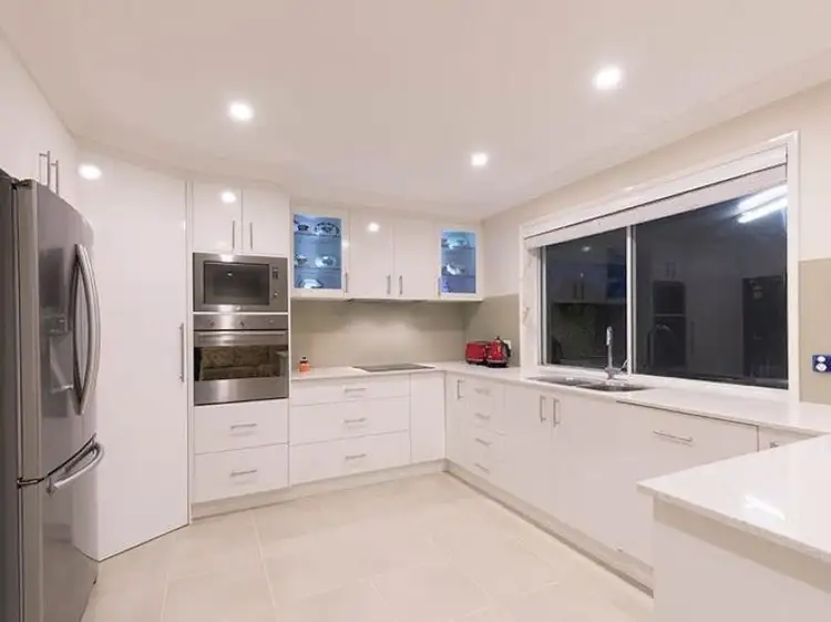 Fourth view of Homely house listing, 4 SALM COURT, Carindale QLD 4152