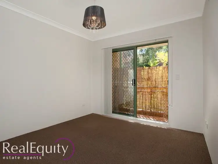 Fifth view of Homely unit listing, 2/211 Mead Place, Chipping Norton NSW 2170