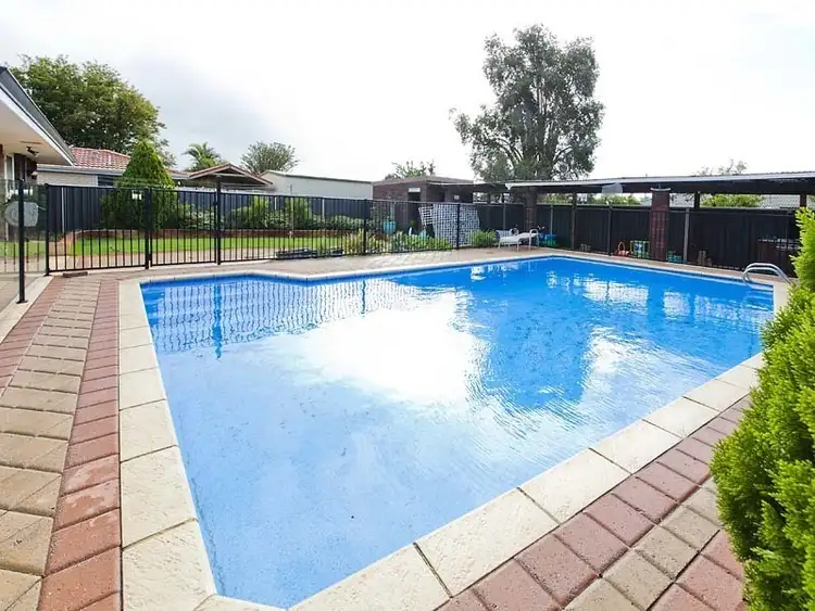 19 Kennington Road, Morley WA 6062