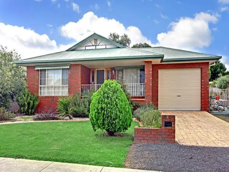 60 AVENEL ROAD, Seymour VIC 3660