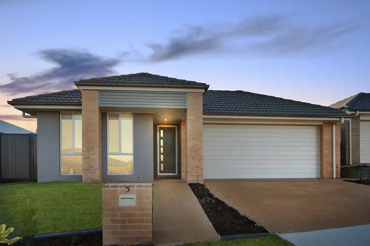 5 Sharp Avenue, Jordan Springs NSW 2747