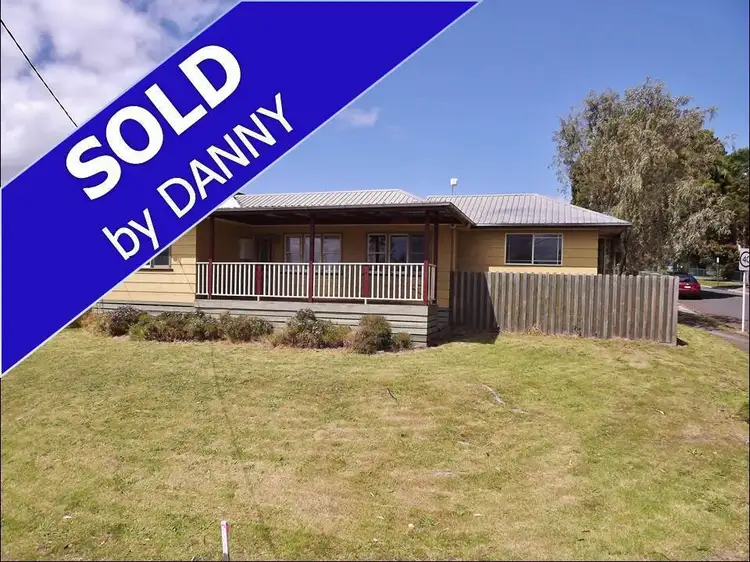 17 Paisley Street, Newborough VIC 3825