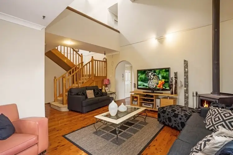 2a Gwendolen Avenue, Umina Beach NSW 2257