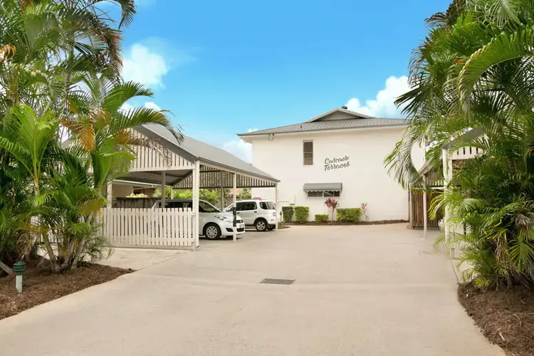 4/6 Tenni Street, Redlynch QLD 4870