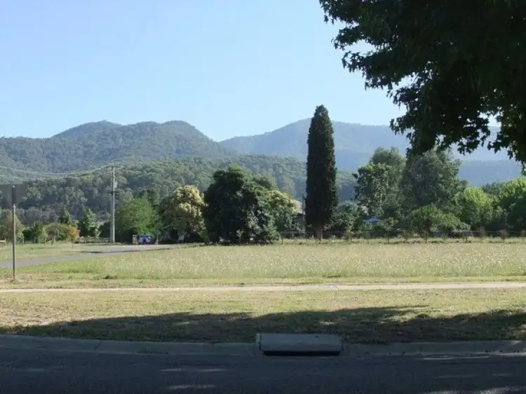 Lot 1 Station Street, Porepunkah VIC 3740