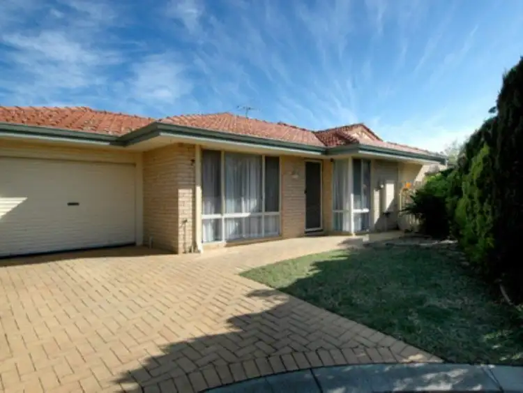 4 Brook Place, Gosnells WA 6110