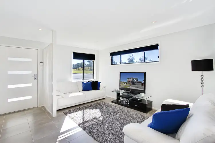 2 Nightjar street, Cranebrook NSW 2749