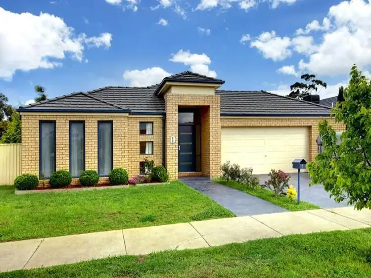 1 ALAN DRIVE, Wallan VIC 3756