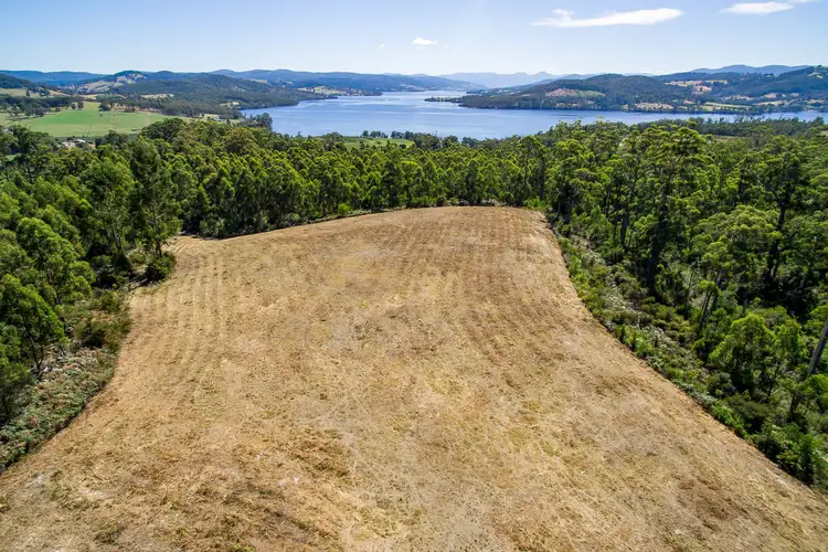 5662 Huon Highway, Waterloo TAS 7109