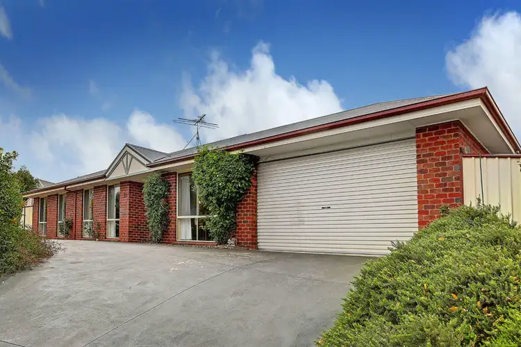 13 WALNUT GROVE COURT, Kilmore VIC 3764