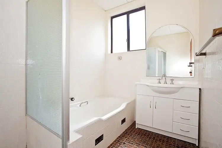 Third view of Homely unit listing, 9/16-20 Hampton Court Road, Carlton NSW 2218