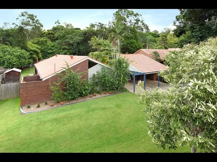 11 Valleybrook Street, Kenmore Hills QLD 4069