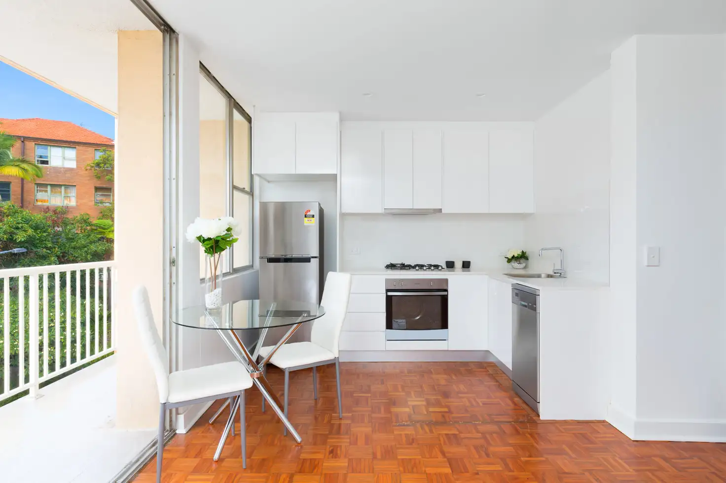 Main view of Homely studio listing, 301/76 Roslyn Gardens, Elizabeth Bay NSW 2011