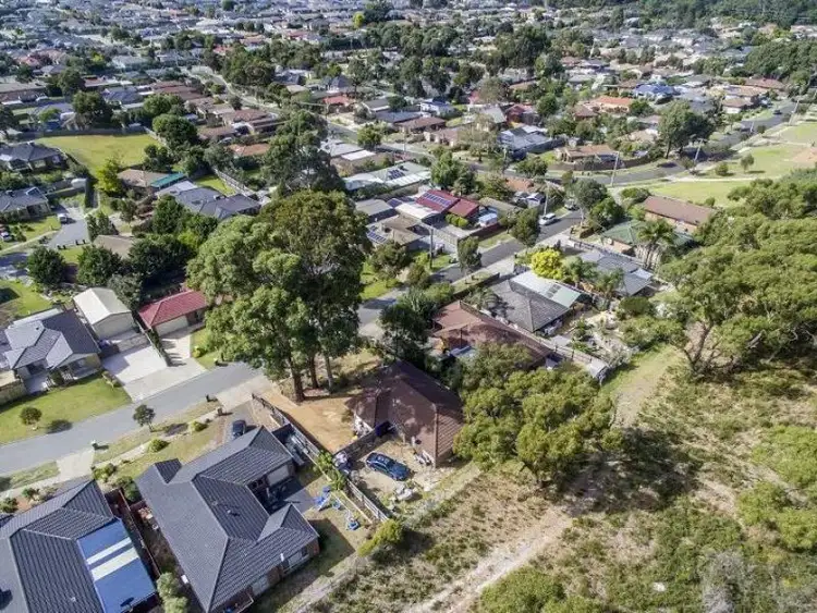 Third view of Homely house listing, 11 hutchins way, Skye VIC 3977