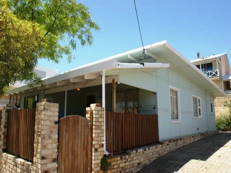 Second view of Homely house listing, 5 Phyllis Street, North Fremantle WA 6159